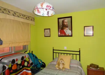 Se vende piso amplio reformado en Manzanares