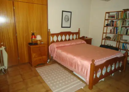 Se vende piso completamente amueblado de dos dormitorios en zona centrica en Manzanares