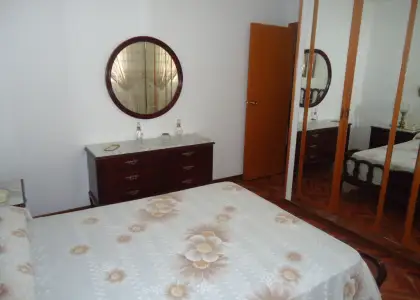 Se vende piso de cuatro dormitorios centrico en Manzanares