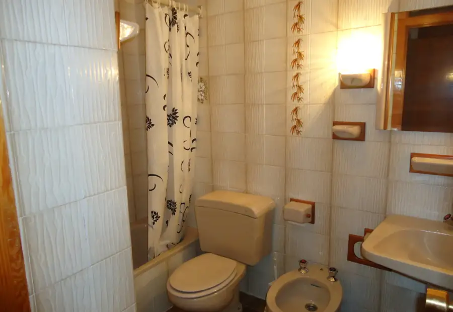 Se vende piso de cuatro dormitorios en buen estado en Manzanares