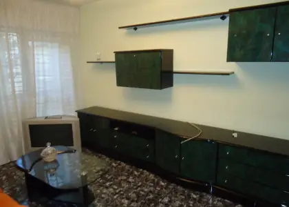 Se vende piso de tres dormitorios en zona hospital en Manzanares