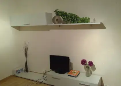 Se vende piso de tres dormitorios reformado en santa pola en Manzanares