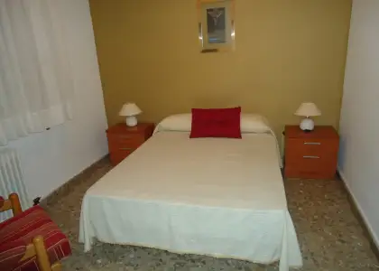 Se vende piso en buen estado de tres dormitorios en zona centro en Manzanares