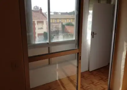 Se vende piso para reformar en Manzanares