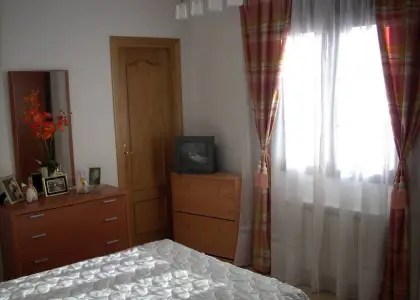 se vende piso seminuevo en Manzanares