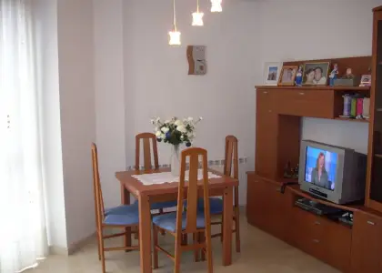 se vende piso seminuevo en Manzanares