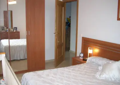 se vende piso seminuevo en Manzanares