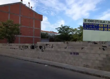 Solar en venta en Manzanares