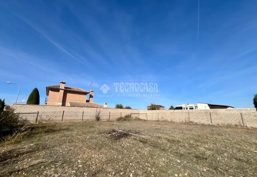 Terrenos en venta en Valdepeñas - Valdepeñas, 80.000 €, 565 m2, ref. 638889 en Valdepeñas