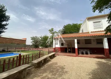 Venta Chalet Periferia, Manzanares en Manzanares