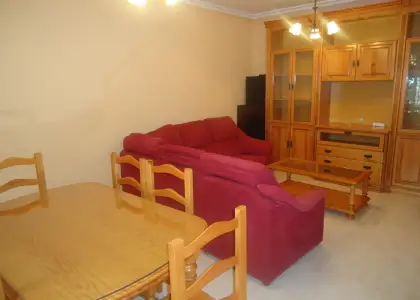 Venta de adosado en zona residencial de los alamos en Manzanares