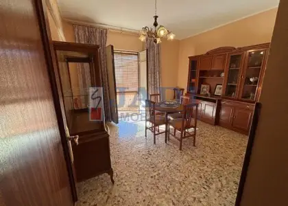 venta de casa en Valdepeñas, CENTRO en Valdepeñas