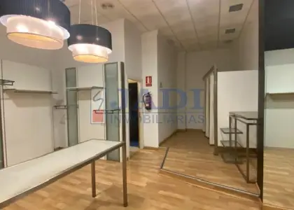 venta de local en Valdepeñas, CENTRO en Valdepeñas