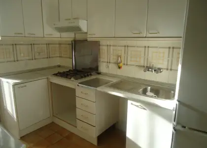 Venta de piso de 3 dormitorios cercano al centro planta baja, trastero y garaje opcional en Manzanares