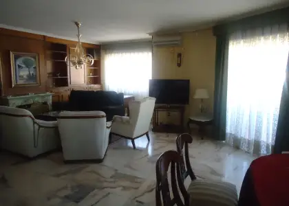 Venta de piso de 6 dormitorios garaje y trastero en el centro en Manzanares