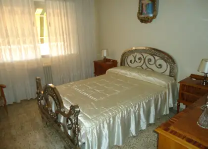 Venta de piso de cuatro dormitorios en el centro en Manzanares