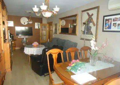 Venta de piso de cuatro dormitorios en zona hospital en Manzanares