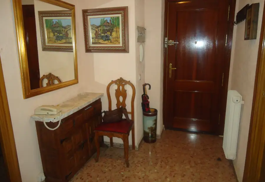 Venta de piso de cuatro dormitorios en zona residencial en Manzanares