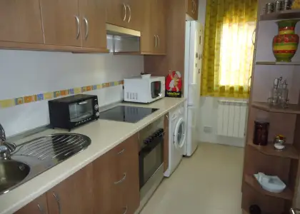 Venta de piso de dos dormitorios y garaje totalmente centrico amueblado con garaje y trastero en Manzanares