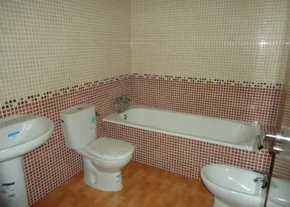 Venta de piso de tres dormitorios a estrenar con garaje y trastero en Manzanares