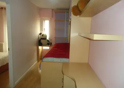 Venta de piso de tres dormitorios amueblado totalmente centrico en Manzanares