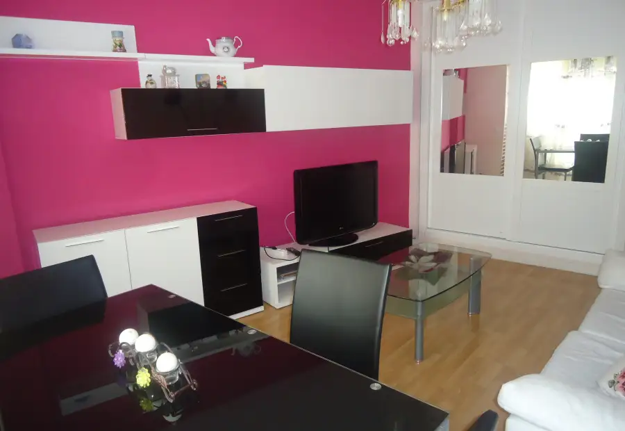 Venta de piso de tres dormitorios amueblado totalmente centrico en Manzanares