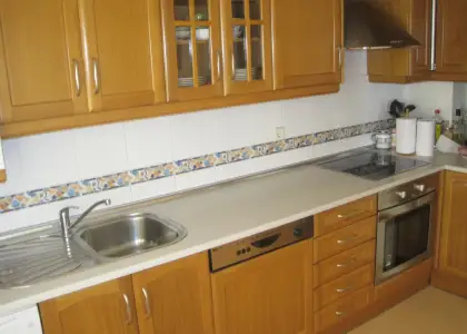 Venta de piso de tres dormitorios con dos baños en zona residencial en Manzanares