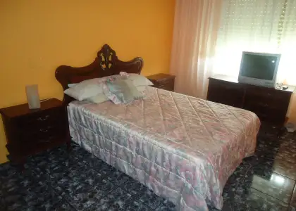 Venta de piso de tres dormitorios en Manzanares