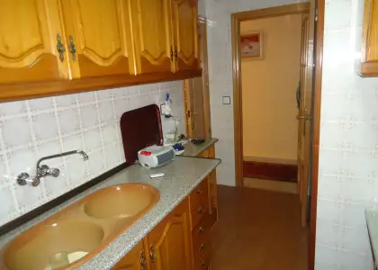 Venta de piso de tres dormitorios muy amplio y luminoso zona divina pastora en Manzanares