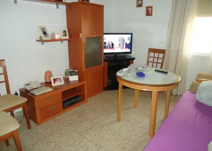 Venta de piso de tres dormitorios muy amplio y luminoso zona divina pastora en Manzanares