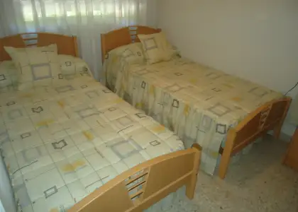 Venta de piso de tres dormtorios y un baño en nuevo Manzanares en Manzanares