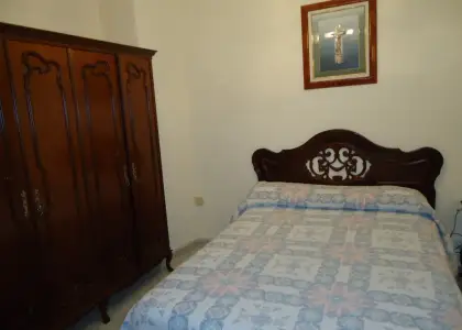 Venta piso de 3 dormitorios. Conservado. Centrico. Semiamueblado. en Manzanares