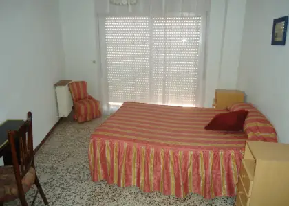 Venta piso de 3 dormitorios totalmente centrico. Muy luminoso. Totalmente exterior. en Manzanares